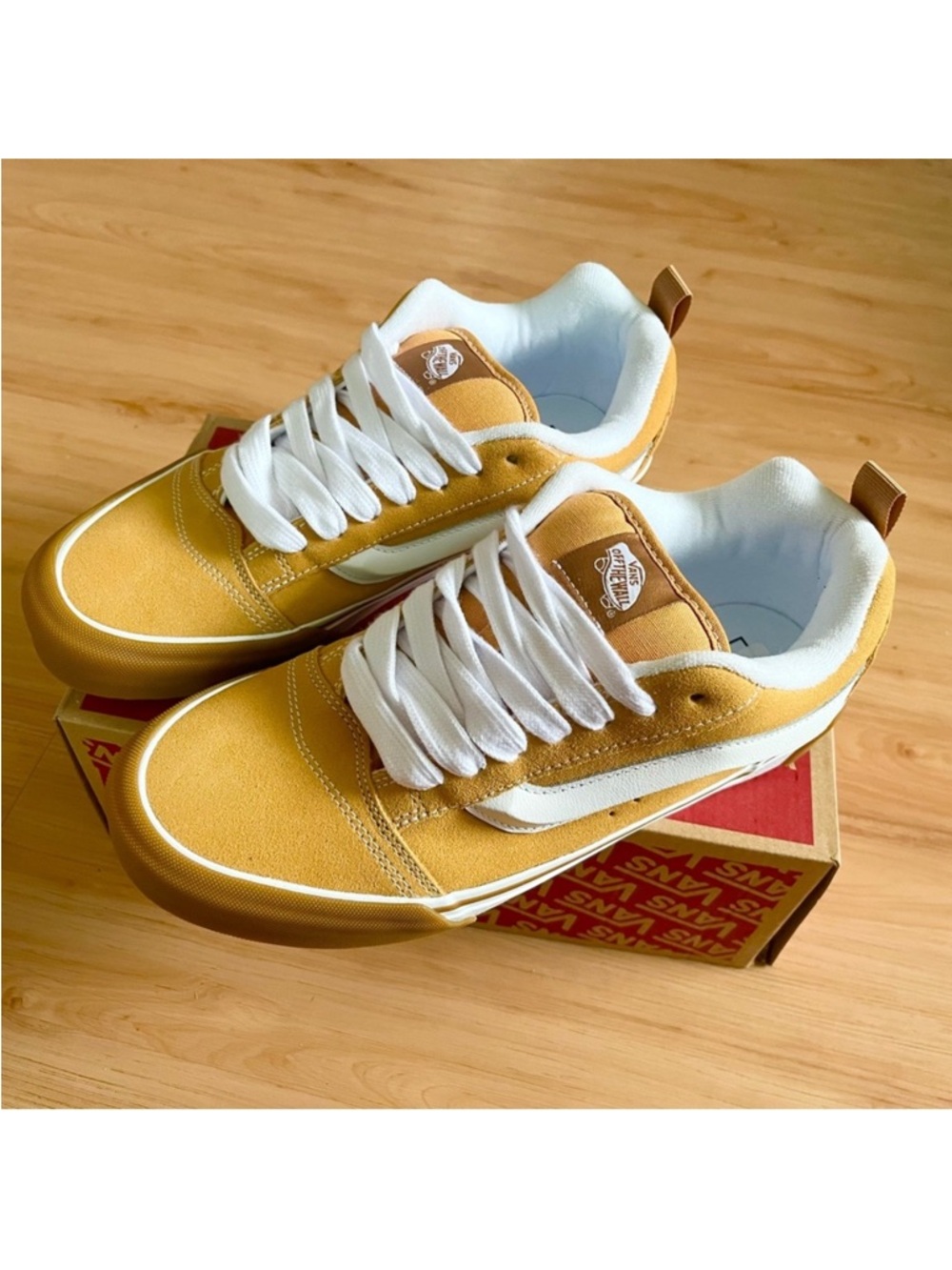 Vans Knu Skool Gum Bumper Honey Yellow Women 10.0 US - Picture 4 of 9